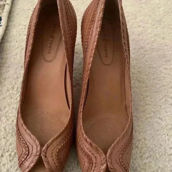 Forth & Towne Embroidered Peep Tow Heels - Picture 4 of 5